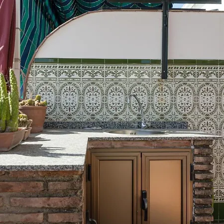 Amplia Casa En Nyaraló *